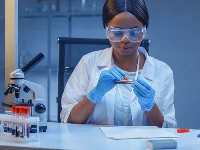Medizinische Labortechnik und ihre Rolle in der modernen Medizin