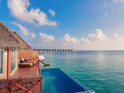 Traumhafte Erlebnisse in unseren 4 Sterne Hotels Malediven: Ihr luxuriöser Rückzugsort im Paradies