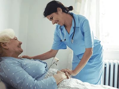 Unternehmensberatung Pflegedienst und Patientenrechte: Worauf Sie als Pflegebedürftiger achten sollten