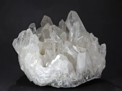 Finde bei CrystalScents innere Reinheit durch bergkristall Energie