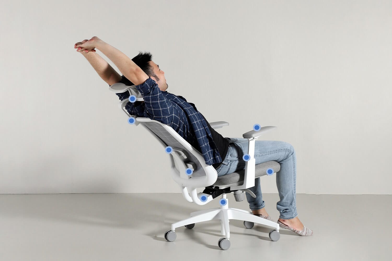 Temukan Pilihan Ergonomic Office Chairs di Oscar Living untuk Kantor Modern Anda