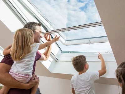 Fliegengitter Dachfenster von Fliegengittermaxx – Plissee-Systeme für Velux-Fenster und mehr