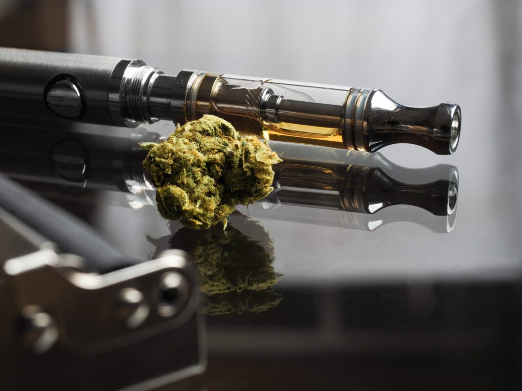 Erlebe die neue Al Fakher 30K Hypermax – die Vape mit 30.000 Zügen und vollem Geschmack