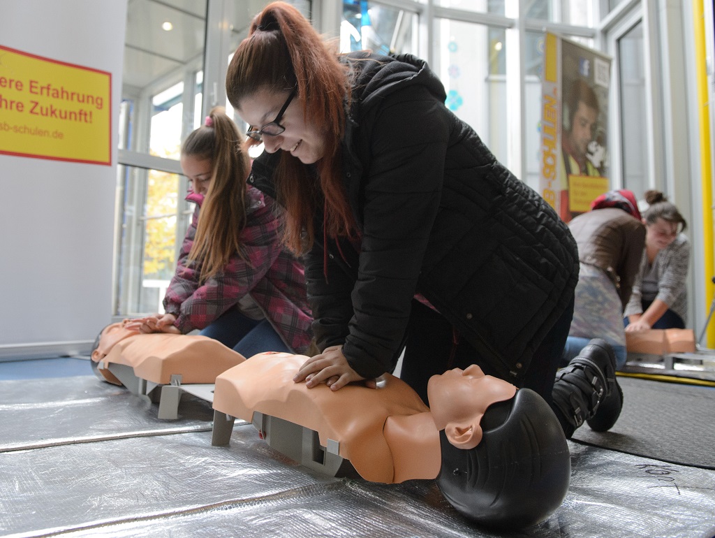 Erste-Hilfe Kurs München: Sicherheitstraining für den Alltag