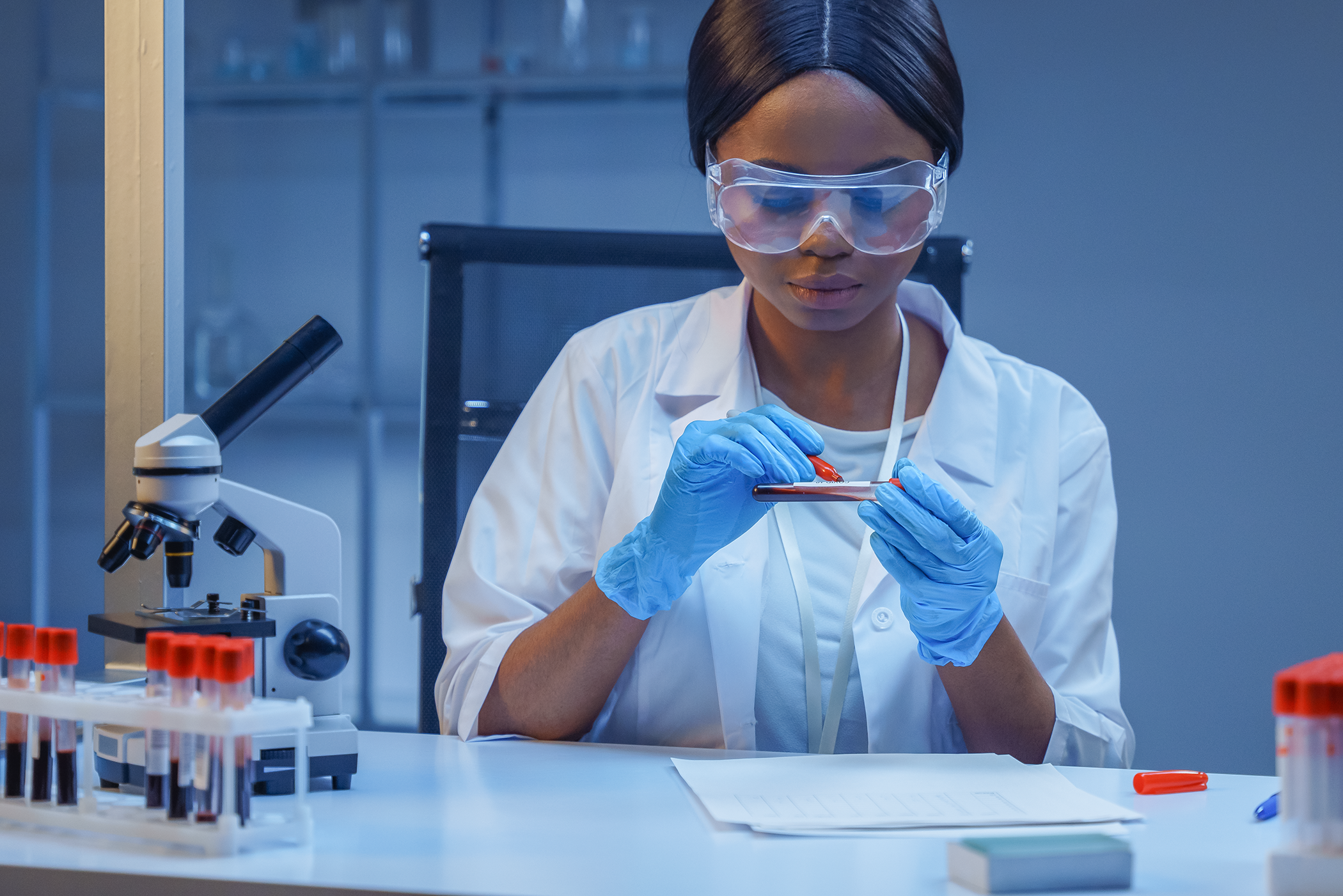 Medizinische Labortechnik und ihre Rolle in der modernen Medizin