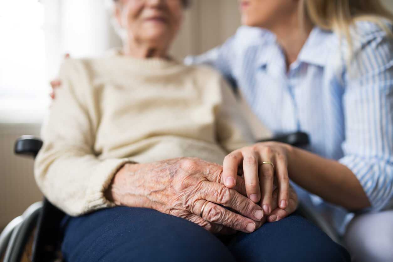 24 Stunden Pflege: Wie polnische Pflegekräfte eine bezahlbare Lösung bieten
