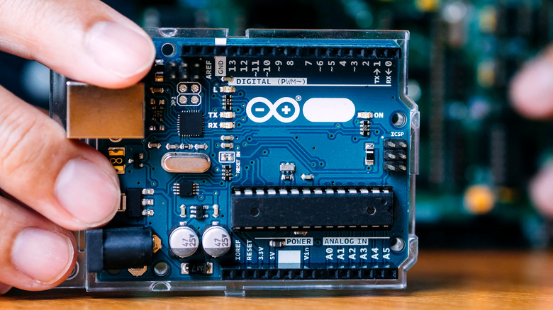 Arduino - Mehr als nur eine Leiterplatte: Die Welt von Arduino und die Rolle von Botland